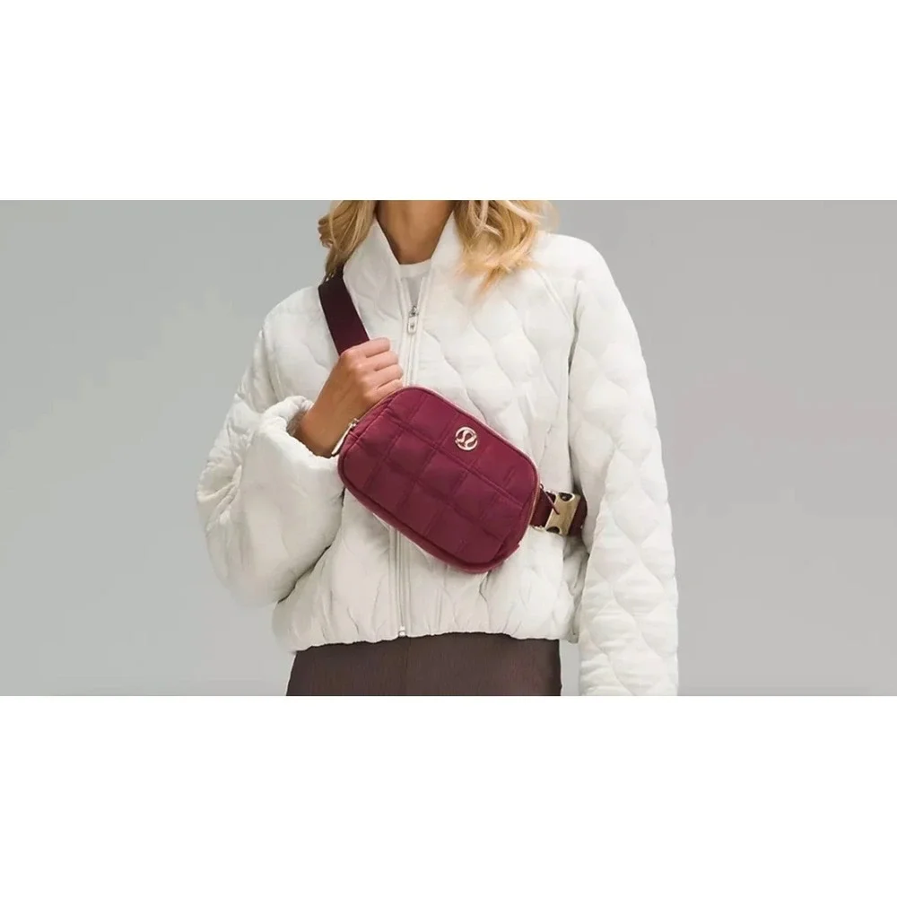 lululemon Everywhere Belt Bag 1L Quilted Velour Red Merlot Gold Hardware LU9B78S